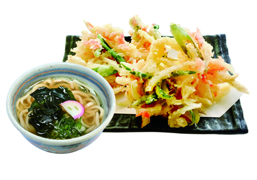 桜えびのかき揚げぶっかけうどん
桜えびのかき揚げぶっかけうどん